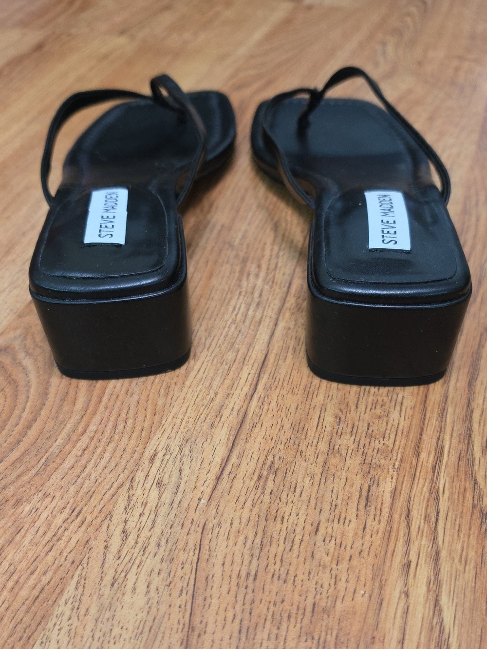 Steve Madden Black Square Toe Thong Sandals Size 11 - Picture 6 of 10